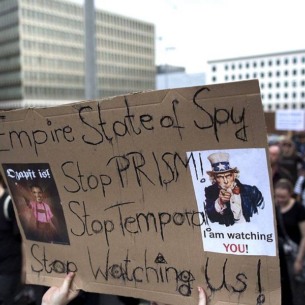 Protest 2013 mot BND:s och NSA:s då kända samarbete utanför BND:s högkvarter i Berlin