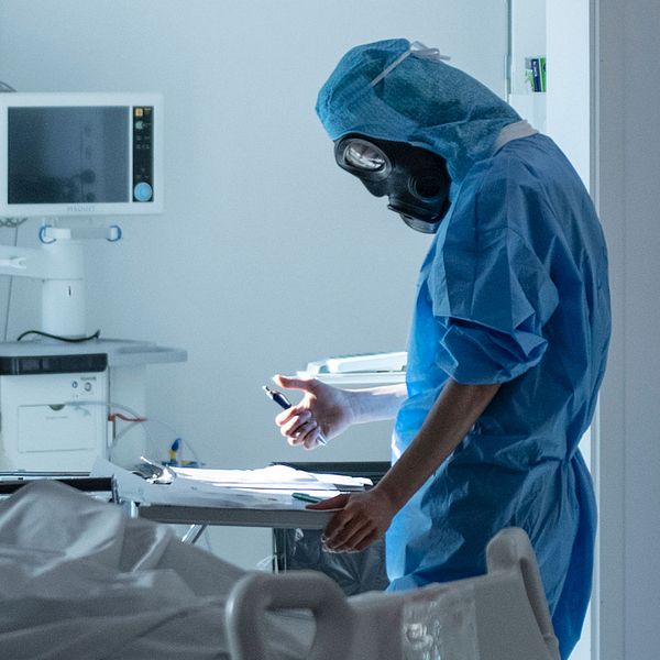 Sjuksköterska på iva på Södertälje sjukhus