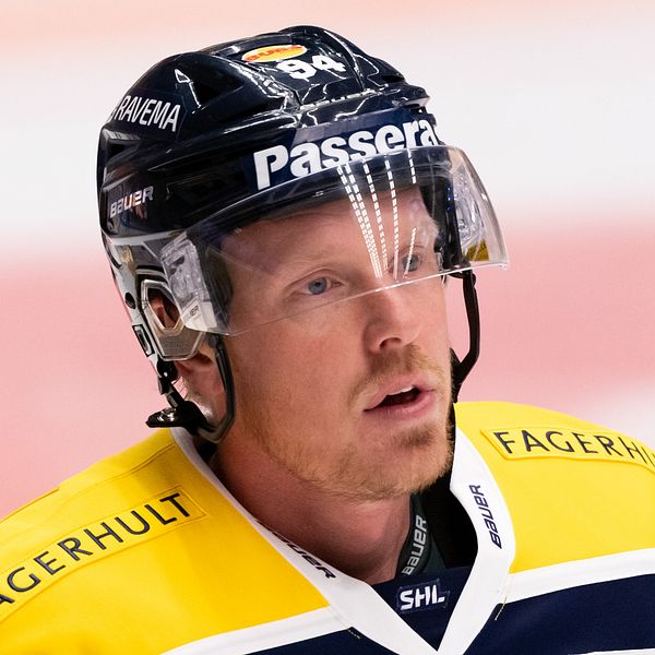 Ryan Stoa lämnar HV71 för Djurgården.
