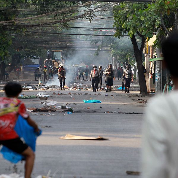 Demonstrationer i Myanmars största stad Rangoon på torsdagen.