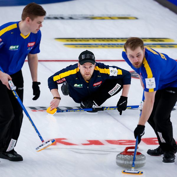 Sveriges lag Niklas Edin har curlat sig till VM-final.