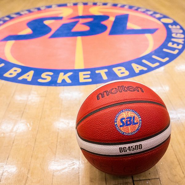 Damernas basketliga utökas till 14 lag.