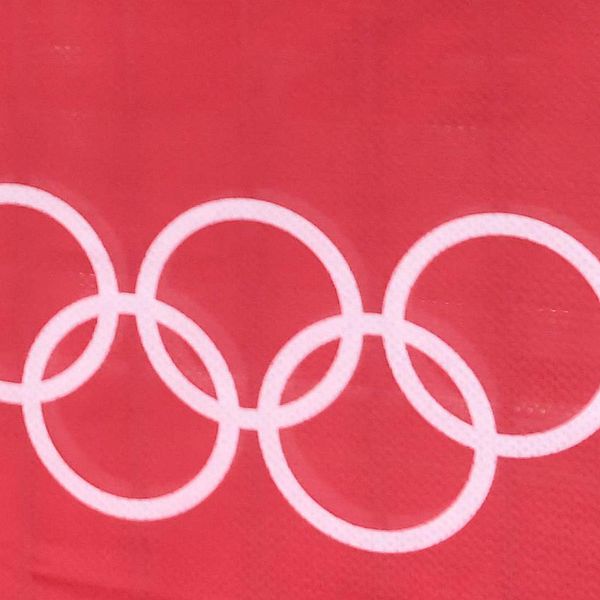 De olympiska spelen fortsätter att drabbas av coronafall.