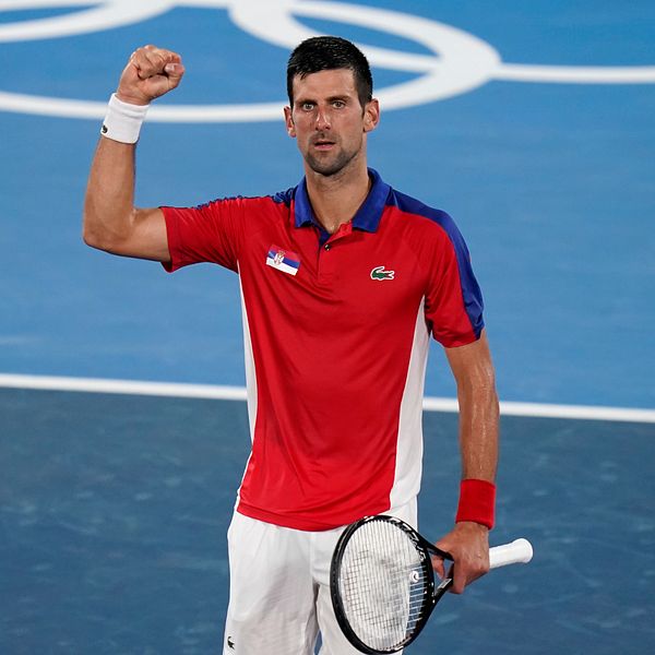 Novak Djokovic gav inte Kei Nishikori en chans i OS-kvartsfinalen.