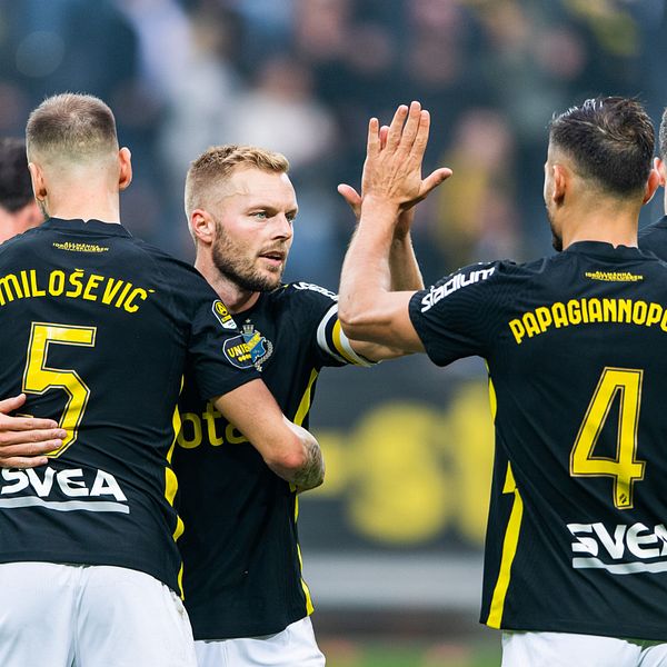 AIK är ny serieledare efter 2-0 mot Örebro.