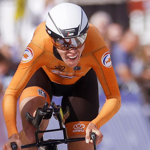 Nederländska stjärnan Ellen Van Dijk får chansen att köra Tour de France nästa år.