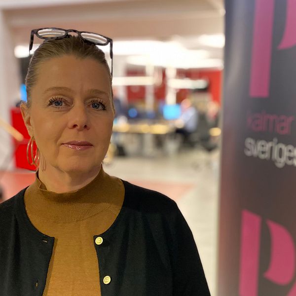 Hör Louise Haag, tf kanalchef på P4 Kalmar berätta om hur det gick till när deras reporter hotades när hon var på plats och jobbade i Norrliden.