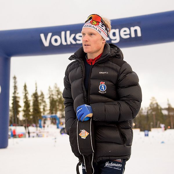 Jens Burman avbröt 15 kilometersloppet i Gällivare helgen som var.