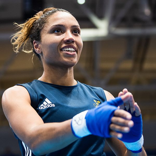 Boxaren Agnes Alexiusson när hon vann brons i Europeiska spelen 2019. Arkivbild.