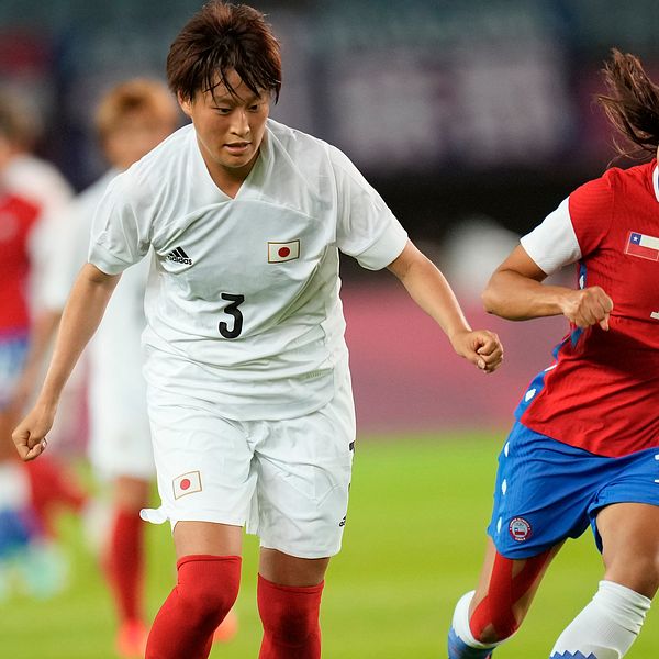 Japanska landslagsspelaren Saori Takarada (vänster) är klar för Linköping.