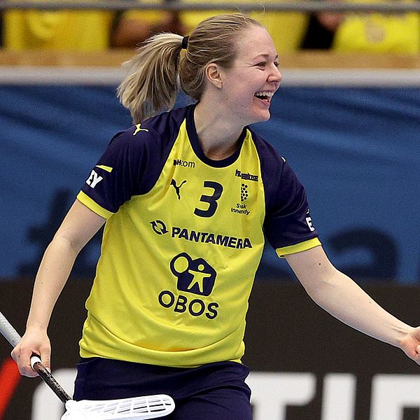 Amanda Delgado Johansson måljublar i VM-semifinalen mot Schweiz.
