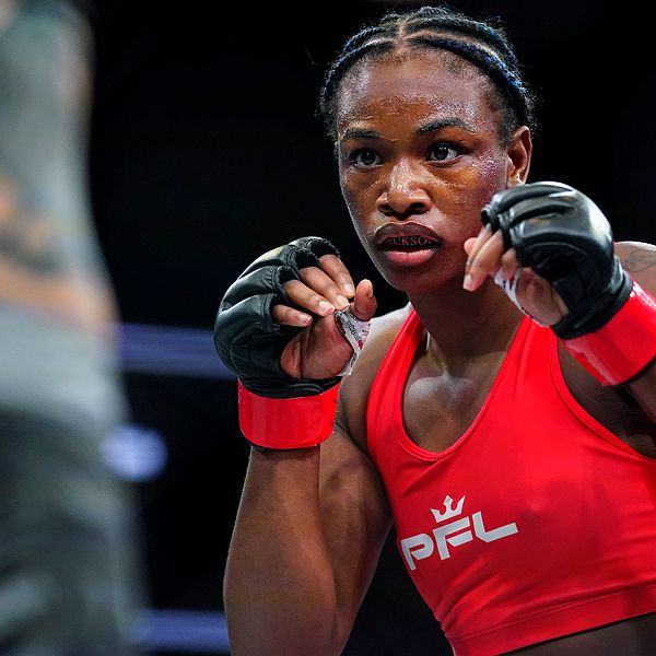 Claressa Shields, här under en MMA-match i organisationen PFL i juni 2021.