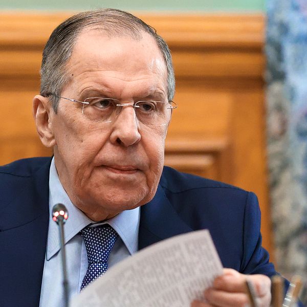 Rysslands utrikesminister Sergey Lavrov tog över ordförandeklubban i Arktiska rådet förra året. Men han ser inte ut att få hålla i några möten. Samtliga andra länder i rådet fördömer kriget i Ukraina och vägrar delta.