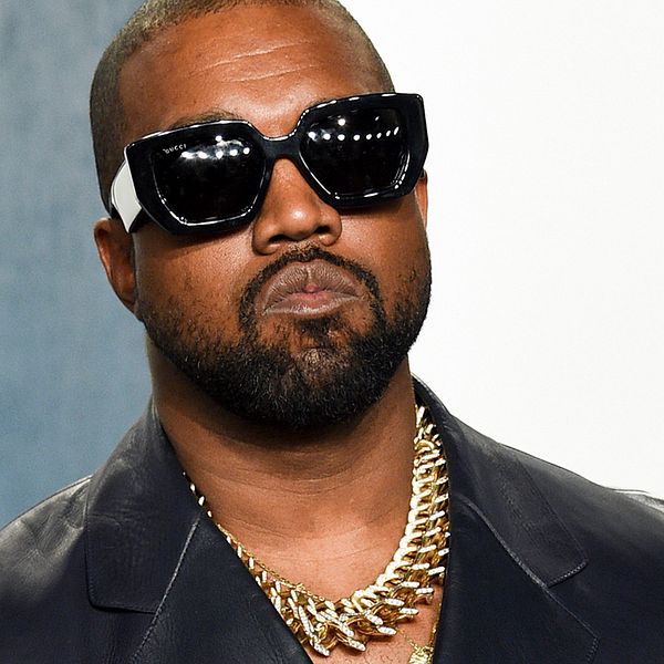 Kanye West med solglasögon. Arkivbild.