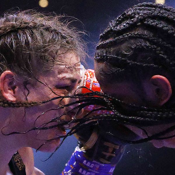 Den actionfyllda matchen mellan Katie Taylor och Amanda Serrano var en milstolpe för kvinnlig boxning.