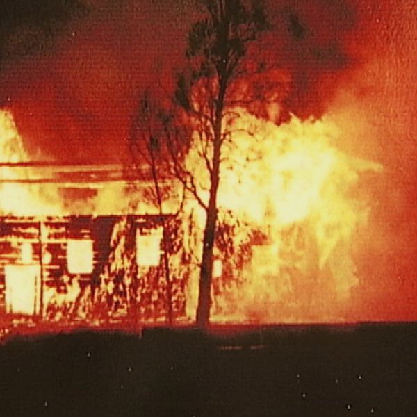 Södra Råda kyrka brinner natten till den 12 november 2001