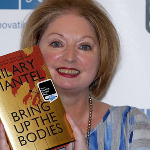 Hilary Mantel och hennes vinnarbok.