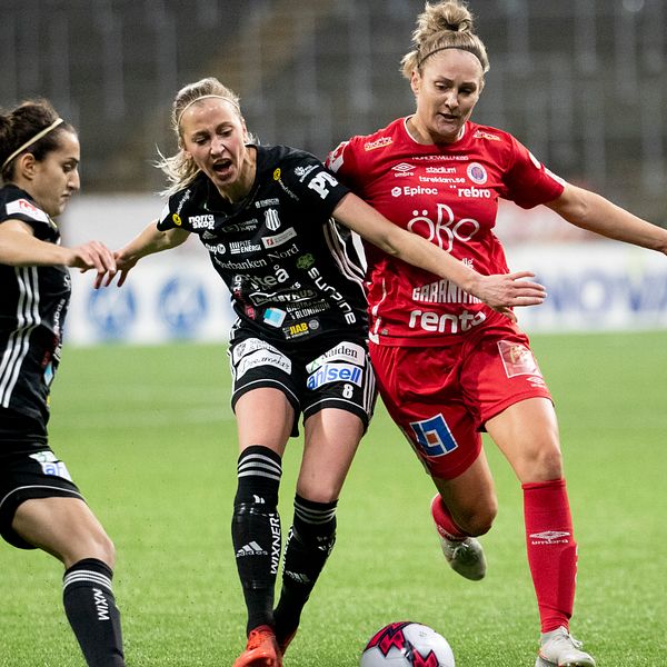 Karin Lundin, till höger, återvänder till damallsvenskan.