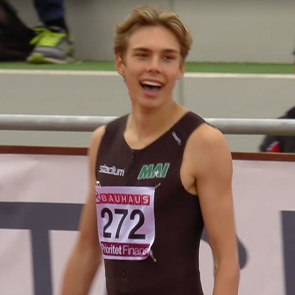 William Trulsson, 16, tog SM-guld på 200 meter.