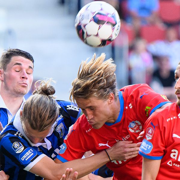 Helsingborgs Thomas Rogne under fotbollsmatchen i Allsvenskan mellan Helsingborg och Sirius den 13 augusti 2022 i Helsingborg.