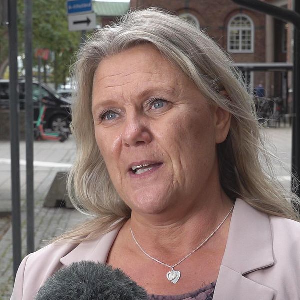Ann-Cristine From Utterstedt, sverigedemokraterna, intervjuas om att hon ska representera Jämtlands län i stället för Västmanland i riksdagen, trots att hon bor i Västerås.