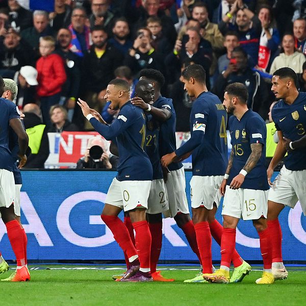 Frankrike slog Österrike med 2-0.