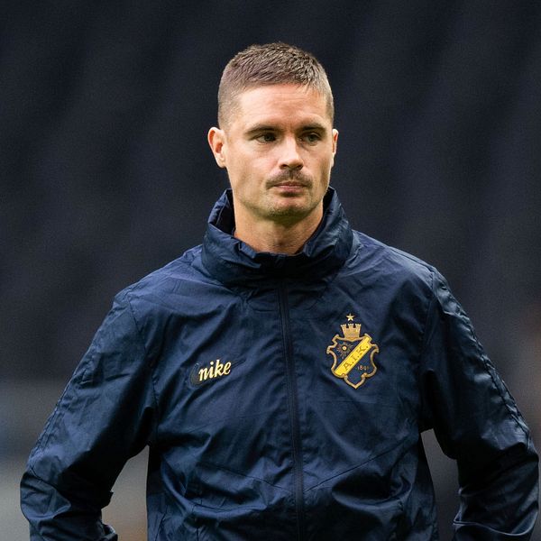 Mikael Lustig avslutar fotbollskarriären.