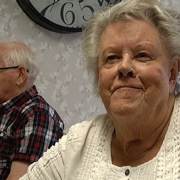 Pensionären Britta Andersson ser fram emot att få mer över i plånboken efter skattesänkningen.