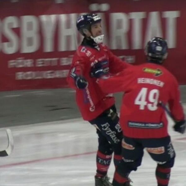 Christan Mickelsson stod för fyra mål i Edsbyns 8-2-kross mot Hammarby.