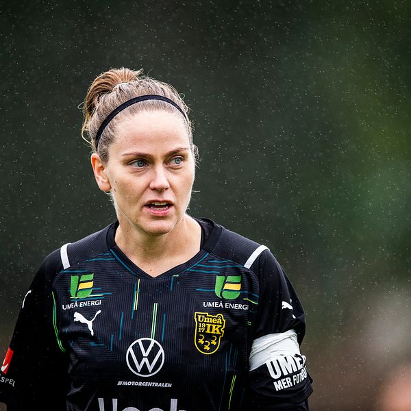 Lisa Dahlkvist lägger fotbollskorna på hyllan.