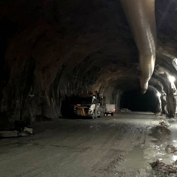 Bygget av Varbergstunneln. bild inifrån tunneln.