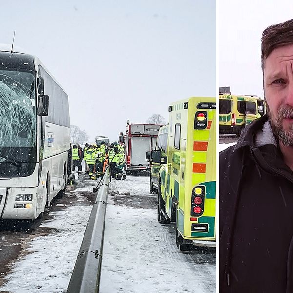 en buss i krock och ambulanser och räddningspersonal bakom, och reporter Johan Lundahl på plats.