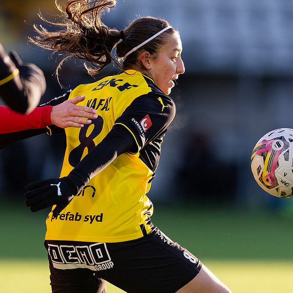 Rosa Kafaji utsågs som en av världens bästa talanger av sajten Goal.