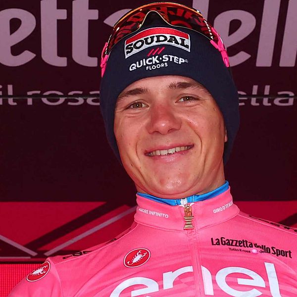 Remco Evenepoel är ny totalledare i Giro d'Italia.