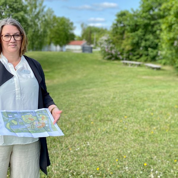 Maria Tsingos, lokalplanerare på Västerås stad hoppas att eleverna kommer känna att skolgården blir ”En plats att trivas på och längta till”.