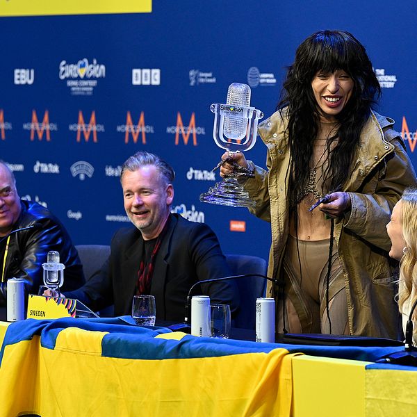 Loreen i samband med segern för sverige i eurovision.