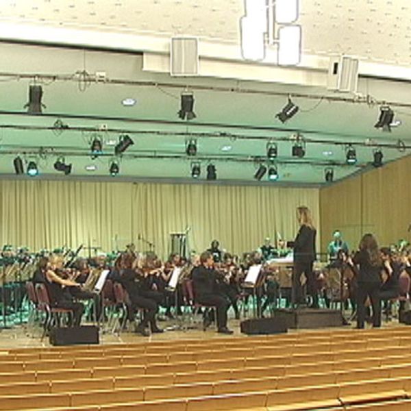 Karlskoga symfoniorkester på scen