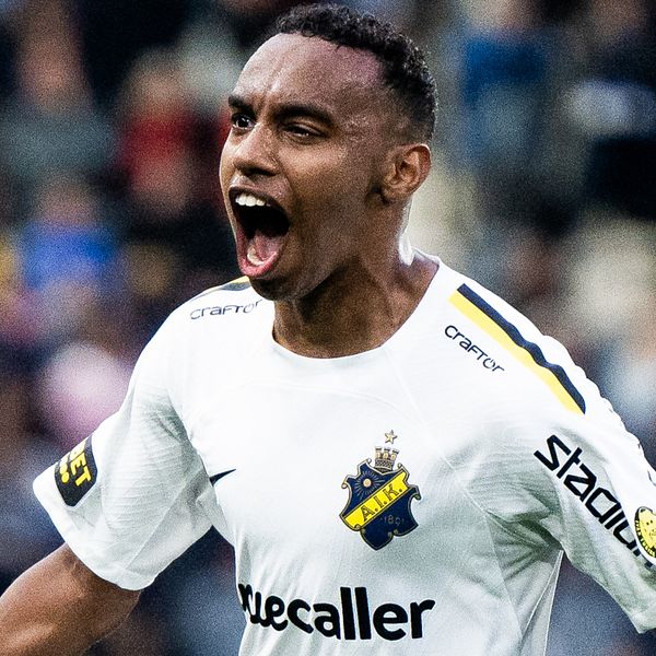 AIKs Bilal Hussein jublar efter 0-1 under fotbollsmatchen i Allsvenskan mellan Sirius och AIK den 31 juli 2023 i Uppsala.