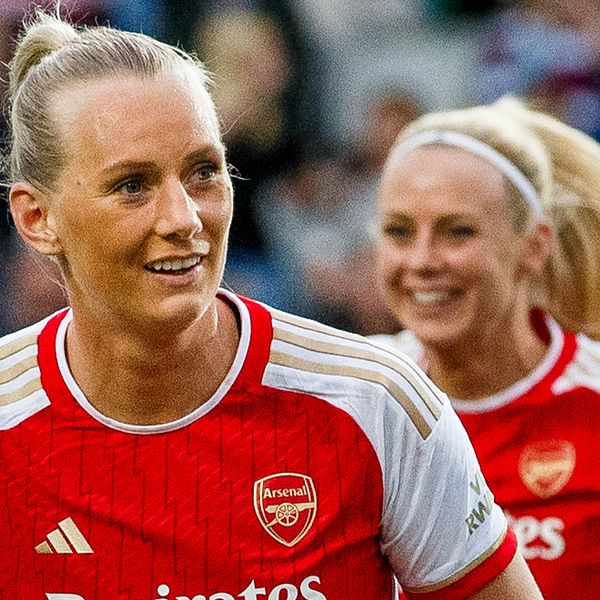 Stina Blackstenius och Amanda Ilesteds Arsenal slår ut Linköping i Champions League-kvalet.
