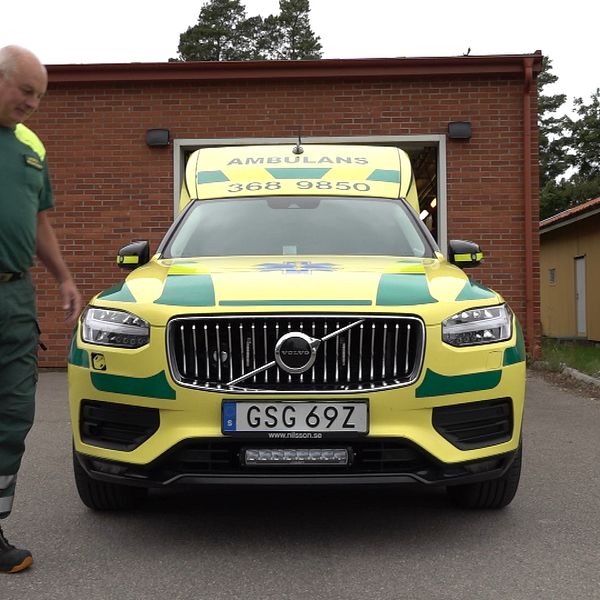 Uppkörningstiden för ambulansen till norraste delen av Öland kommer nattetid bli över en timme, berättar ambulanssjukvårdaren Stefan Svensson. Hör honom berätta i klippet.