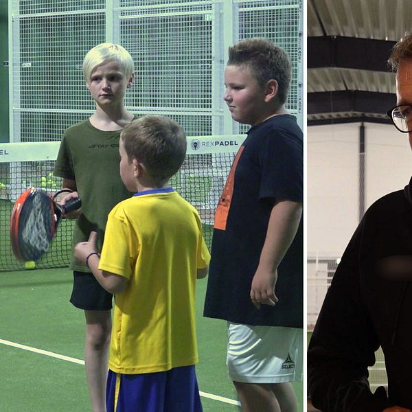 Till vänster en liten grupp barn och en vuxen tränare som pratar på en padelbana. Till höger en man i svart tröja och svarta glasögon som tittar snett till vänster i bild. Fredrik Belfrage, Sölvesborgs padelförening.