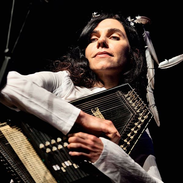 PJ Harvey på Roskildefestivalen 2011.