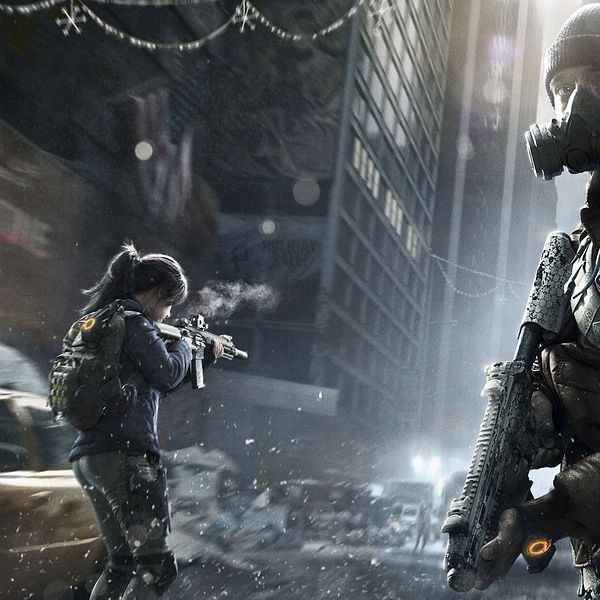 Två soldater i The Division på en aveny i Manhattan.