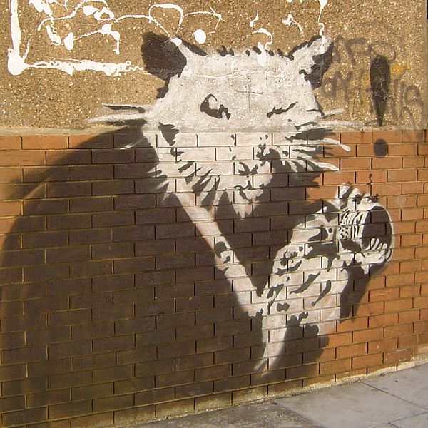 Genom att kartlägga placeringar av den brittiska graffitikonstnären Banksys verk tror sig forskare kunna avsöja konstnärens sanna identitet.