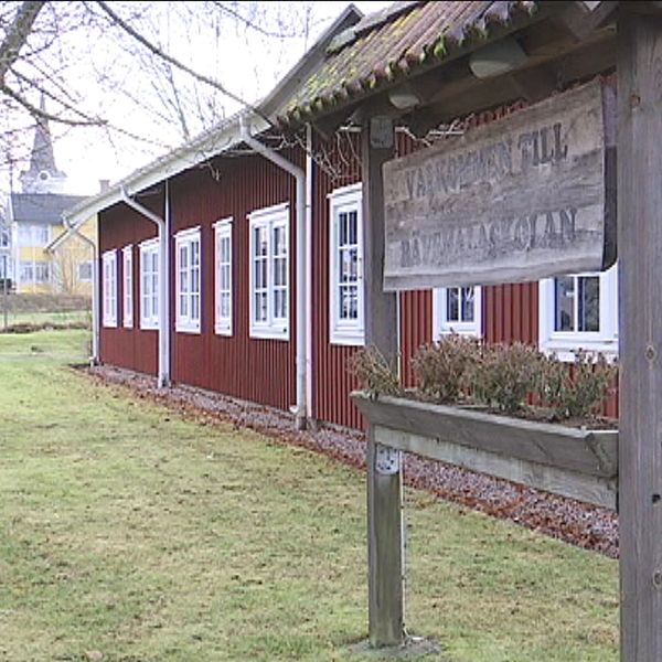 Rävemåla skola i Tingsryds kommun hotas av nedläggning.