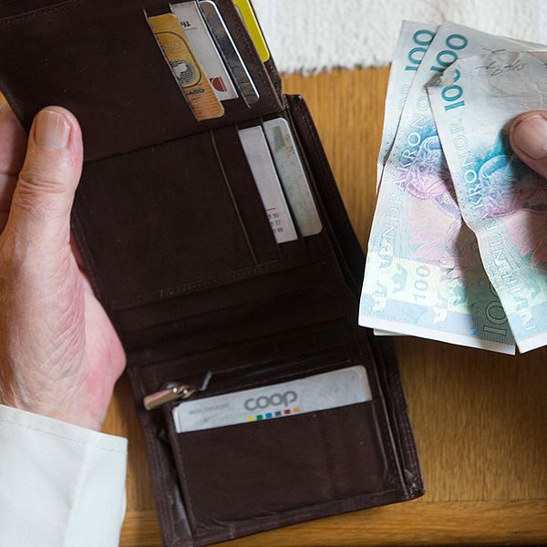 Regeringens budget kan påverka din plånbok.