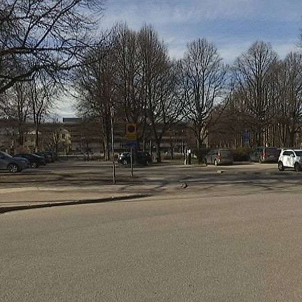 En av bilarna som användes då en man kidnappades i Gävle har hittats i Västernorrland.