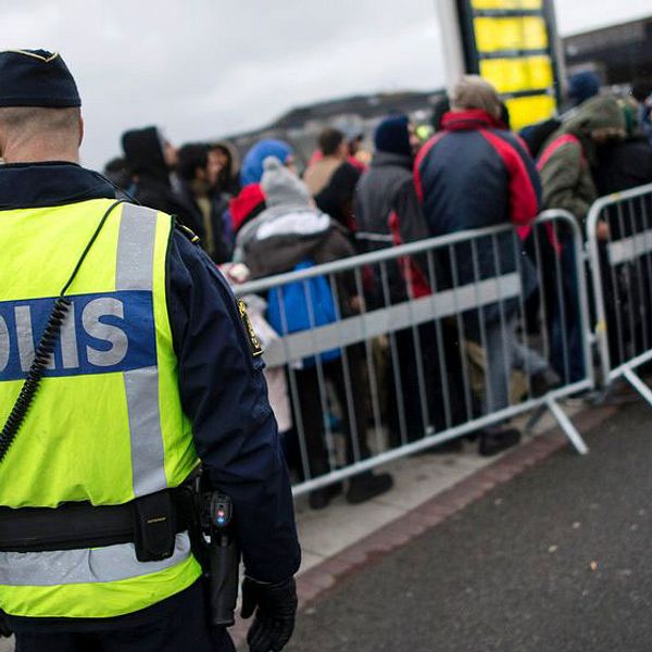 Sverige vill förlänga gränskontrollerna