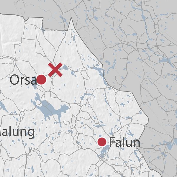 Karta som markerar Orsa flygfält där en skärmflygare kraschade på lördagen.