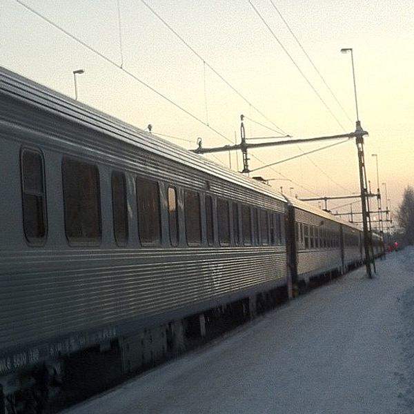 Thomas Janson har skickat in den här bilden på det stillastående tåget i Murjek.
